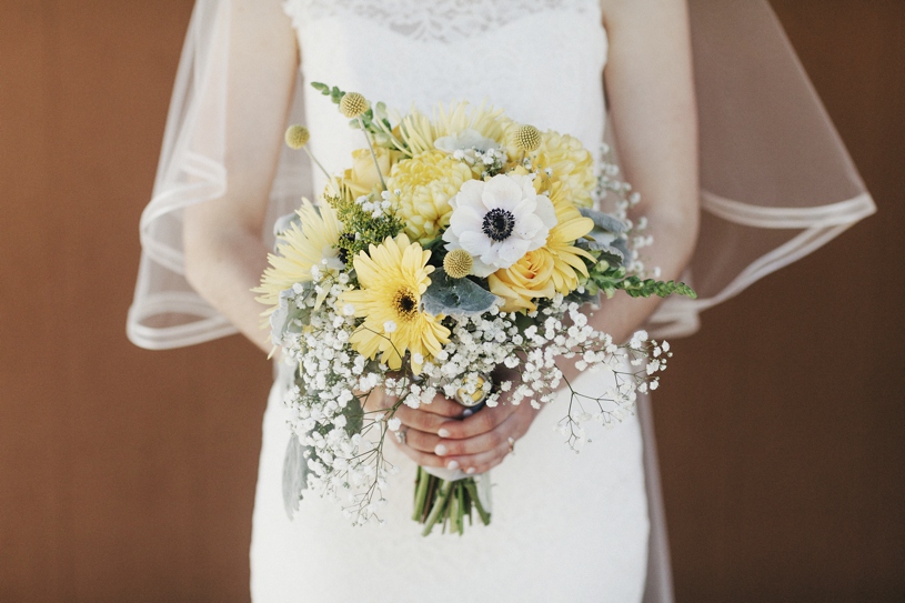 Florals by G rossi at a uc davis wedding by heather elizabeth photography