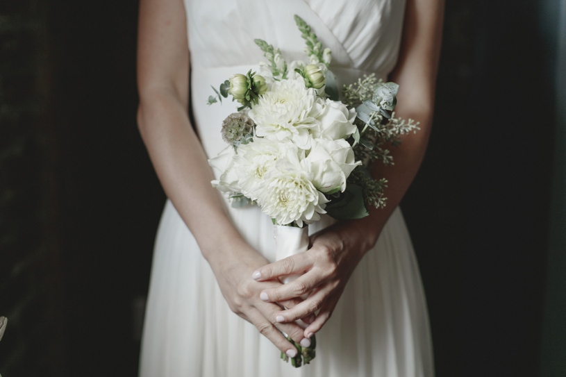 Green and white modern wedding fashion at the firehouse 8 by heather elizabeth photography