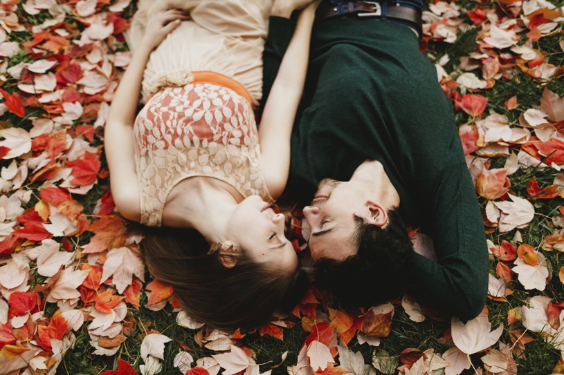 Fall leaves engagement session in Berkley by Heather Elizabeth Photography